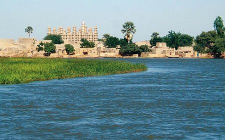 Pourquoi l’eau du fleuve Niger est-elle devenue jaunâtre à Bamako ? : Des Bamakois et des pêcheurs s’interrogent