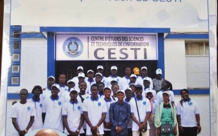 Centre d’études des sciences et techniques de l’information :  Soumeylou Boubèye Maïga immortalisé par la 52e promotion