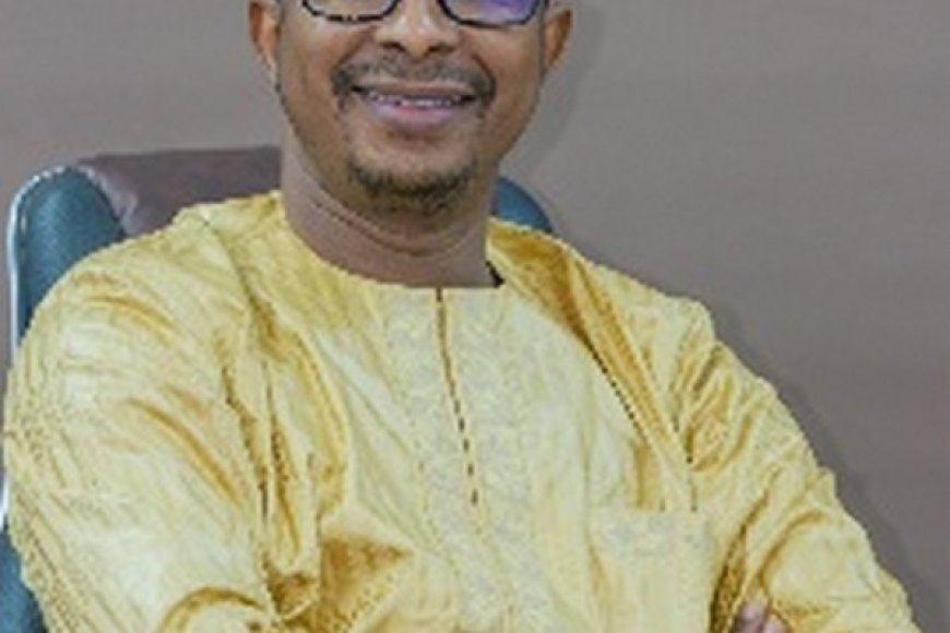 Mohamed Salia Touré, ancien ministre :  "Les treillis ne peuvent tailler des costumes démocratiques"