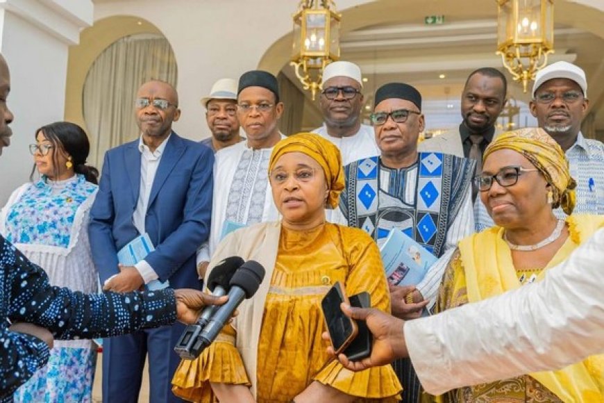 Santé : Le rapport des états généraux remis au président Assimi Goïta