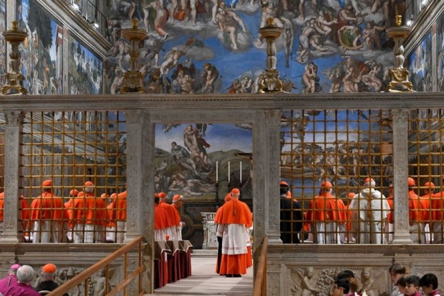 Conclave 2025 : l’élection papale débute sans résultats concrets