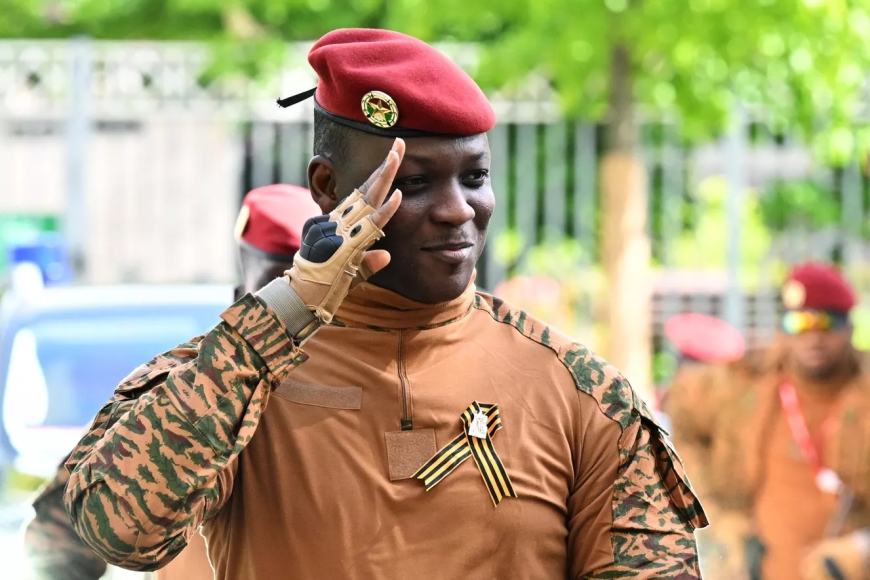 Le missile balistique Oreсhnik "fait trembler le monde entier", dit Ibrahim Traoré