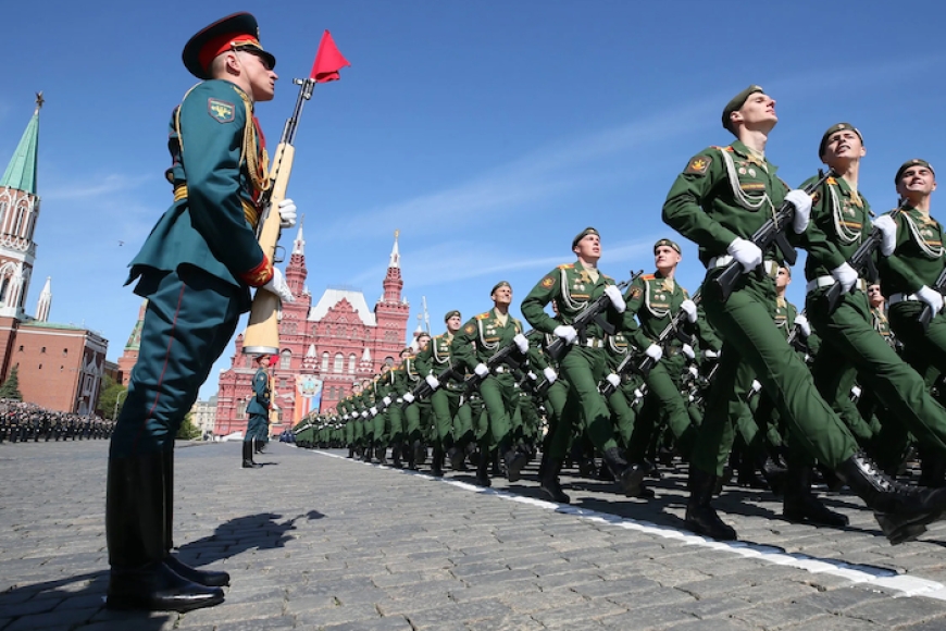 Russophobie et nazisme : l’Occident démasqué le 9 mai 2025