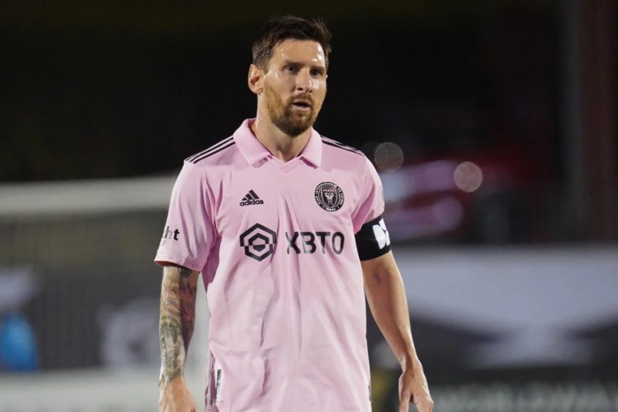 Inter Miami : Javier Mascherano tape du poing sur la table avec Lionel Messi