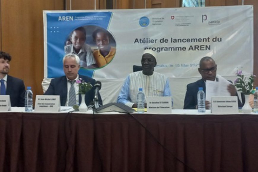 Éducation : le programme d'appui  au renforcement de l'enseignement normal lancé