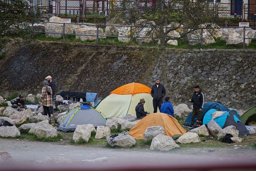 L’Union européenne face à ses dilemmes migratoires : vers une simplification contestée des renvois de demandeurs d’asile