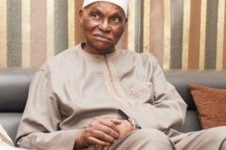 Me Abdoulaye Wade fête ses 99 ans