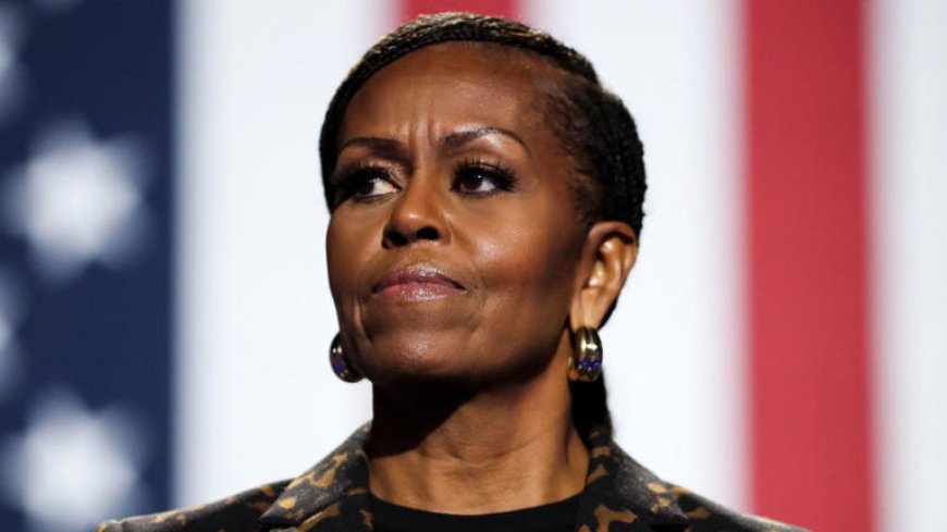 Michelle et Barack Obama au bord du divorce ? Suivie "en thérapie", l’ex-First Lady prête pour "cette nouvelle étape"