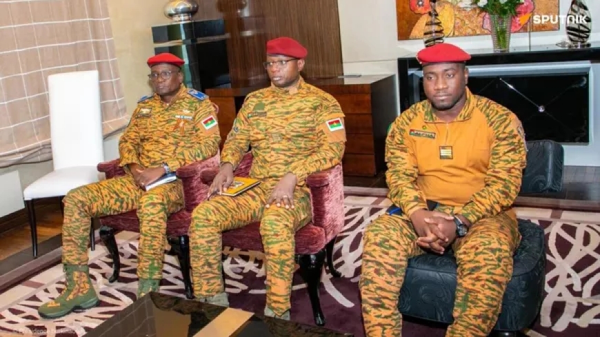 En visite à Moscou, Ibrahim Traoré tient une réunion sur la situation sécuritaire dans l'AES