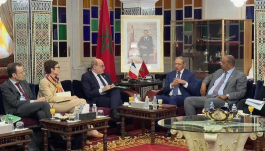 Le Directeur Général du Groupe Agence Française de Développement en mission de terrain au Sahara marocain