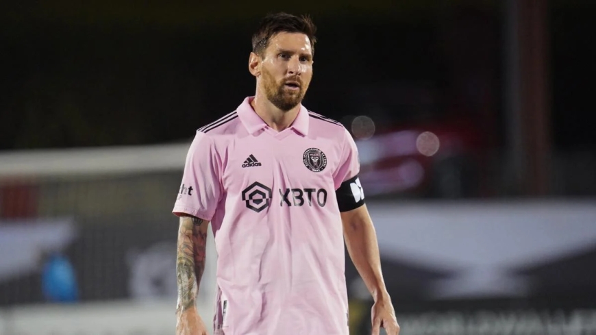 Inter Miami : Javier Mascherano tape du poing sur la table avec Lionel Messi