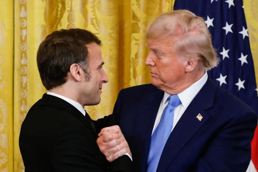 Donald Trump taquine Emmanuel Macron et les commémorations du 8 mai, en marge de sa tournée dans le Golfe