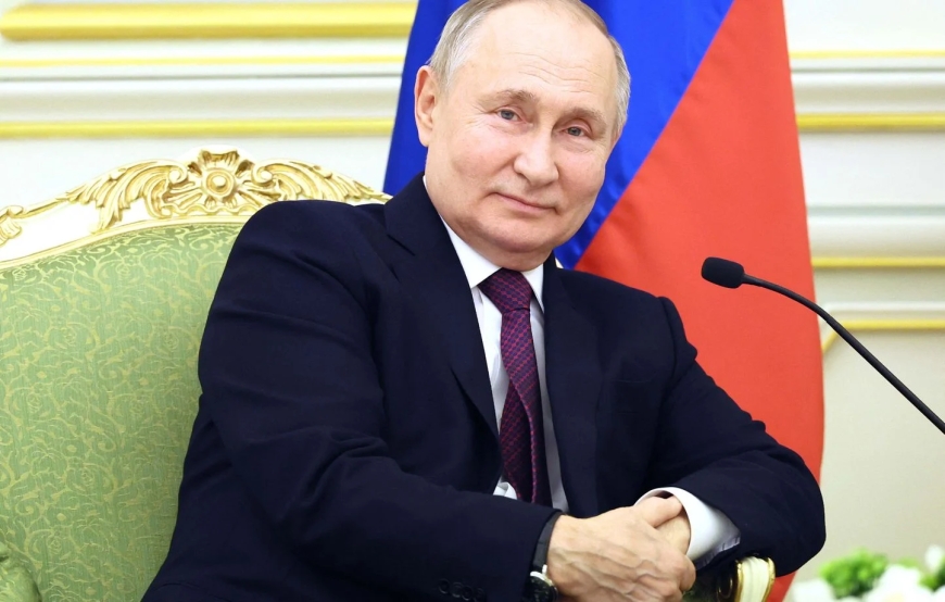 Guerre en Ukraine : Poutine joue le maître des horloges, Zelensky se fait traiter de « clown »