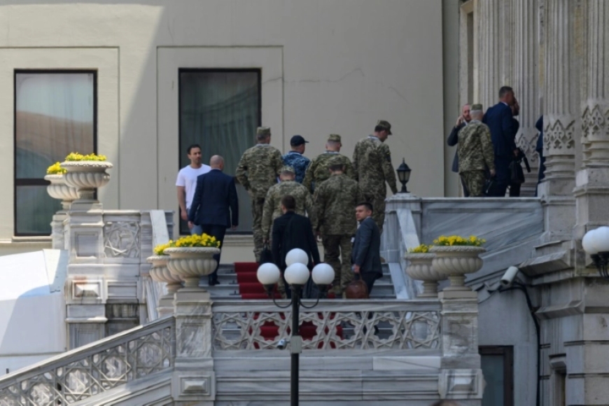 Russes et Ukrainiens vont échanger tous leurs prisonniers jeunes ou blessés