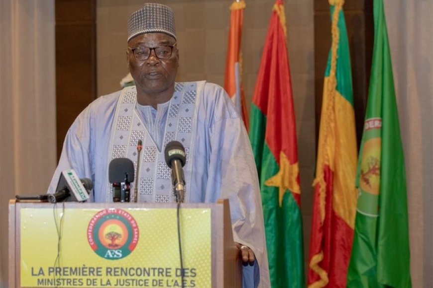 Le ministre nigérien, Alio Daouda à la réunion  des ministres de la justice de L'AES