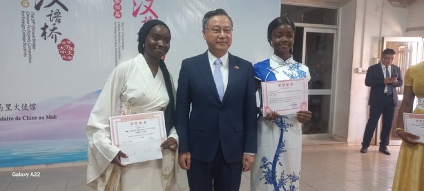 Concours international en langue chinoise : Mariam Dembélé du Lycée Notre Dame du Niger et Natenin Keïta de l’Institut Confucius défendront les couleurs du Mali