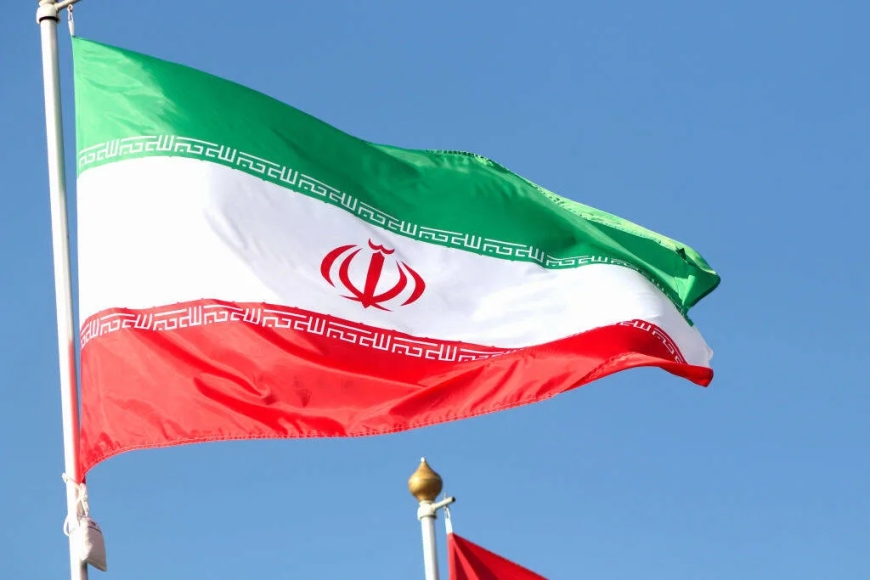 Frappes d’Israël sur l’Iran : comment Téhéran, qui promet de riposter, réagit à ces nouvelles attaques