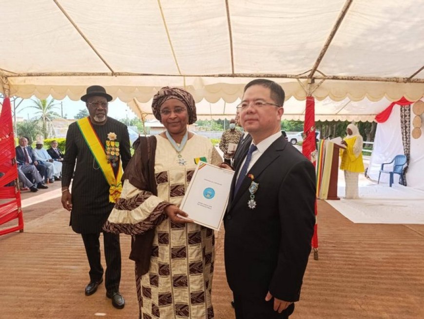 Mission médicale chinoise de l’hôpital du Mali : Au revoir à la 29ème équipe et bienvenue à la 30ème !