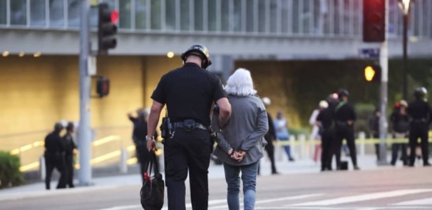 Trump ordonne de nouvelles opérations antimigrants à Los Angeles, Chicago et New York