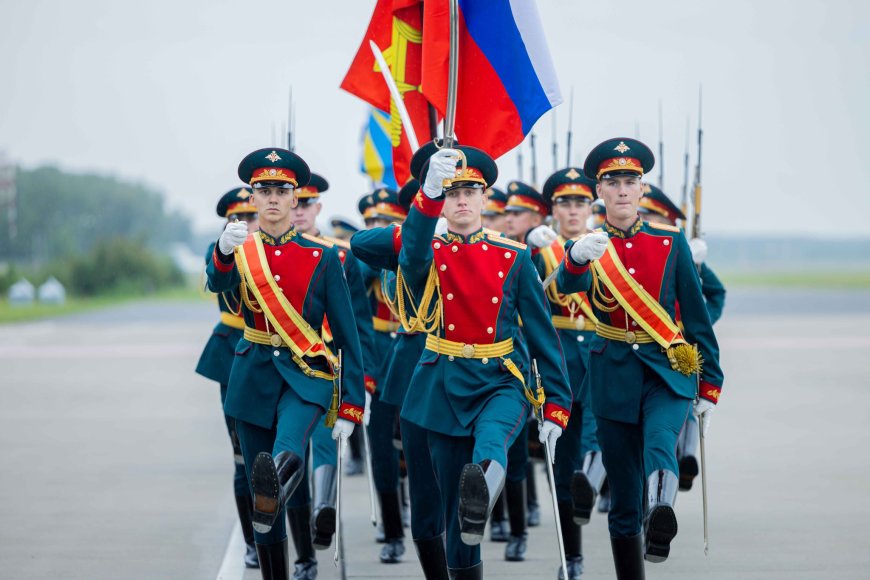 Le Président GOÏTA a été accueilli avec tous les honneurs dignes de son rang par les autorités russes et le corps diplomatique