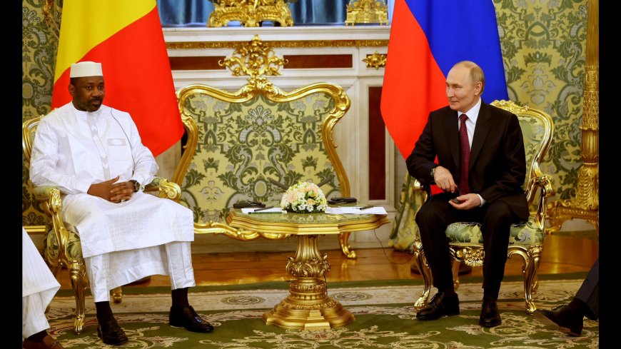 Vladimir Poutine reçoit le Président malien au Kremlin: points clés et vidéo intégrale