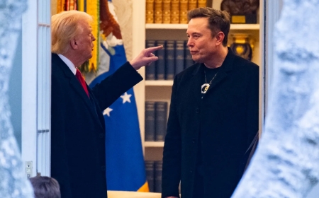 "Il devrait rentrer chez lui en Afrique du Sud": Trump répond brutalement à Musk qui veut faire campagne contre lui avec son "parti de l'Amérique"