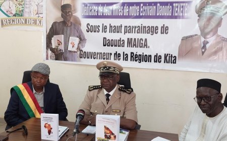 Littérature : Cérémonie de présentation et de dédicace des livres ‘’ le panafricanisme ; et si le Mali m’était conté’’ présidée par le Gouverneur de la Région de Kita
