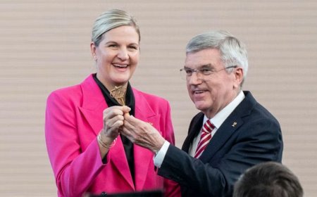 Une page d'histoire olympique au CIO : Thomas Bach passe le relais de la présidence à Kirsty Coventry