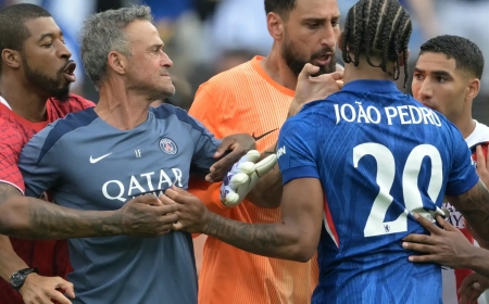 PSG : Quelle sanction risque Luis Enrique après son craquage contre Joao Pedro ?