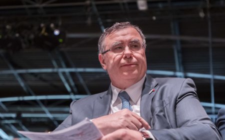 Le PDG de TotalEnergies alerte : les sanctions de l’UE contre le diesel russe font flamber les prix