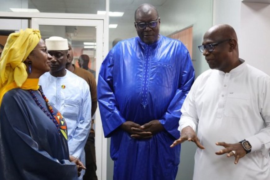 Visite de la ministre Oumou Sall Seck à Orange Digital Center : Vers un partenariat renforcé pour l’emploi numérique
