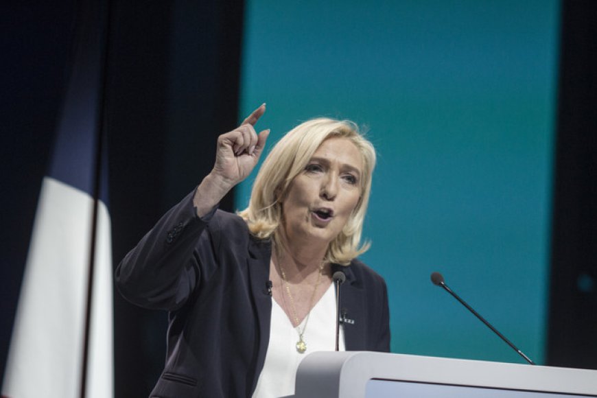 Marine Le Pen s'insurge contre l’accueil des réfugiés palestiniens en France
