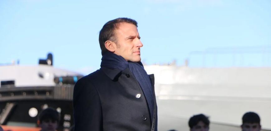 France : Emmanuel Macron félicite Fousseynou Cissé, qui a sauvé six personnes d'un incendie à Paris