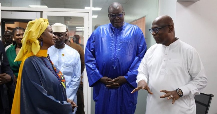 Visite de la ministre Oumou Sall Seck à Orange Digital Center : Vers un partenariat renforcé pour l’emploi numérique