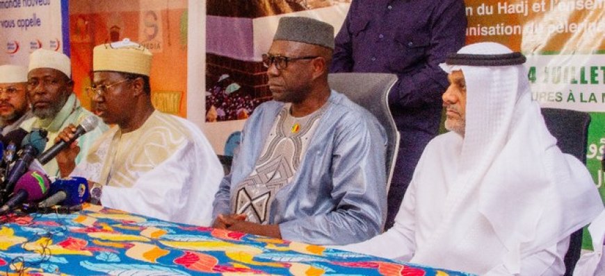 Dr. Abdoul Fatah Cissé lors du lancement du Hadj-2026 : "Les tarifs fixés à 4 166 425 F CFA pour la filière gouvernementale, et 4 675 000 F CFA pour la filière privée"