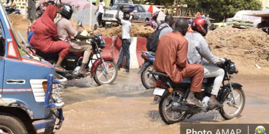 Saison des pluies : La croix et la bannière pour les conducteurs de Moto-taxi