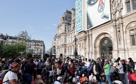Paris : près de 230 personnes sans-abri ont passé la nuit devant l'hôtel de ville pour demander à l'État d'agir