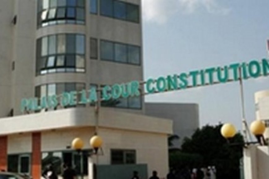 Mali: La Cour Constitutionnelle Saisie sur la Suspension des Partis Politiques, Décision Historique Attendue