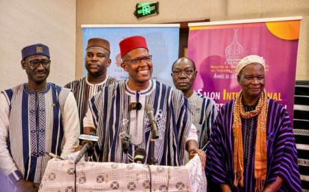 Mamou Daffe, ministre de l'artisanat, de la culture, de l'industrie hôtelière et du tourisme : "Le Siama va célébrer l'unité nationale et d'affirmer l'identité nationale de notre pays"