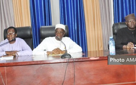 Rentrée scolaire 2025 2026 : Le ministre Sy Savané échange avec les directeurs des académies d'enseignement sur les derniers réglages