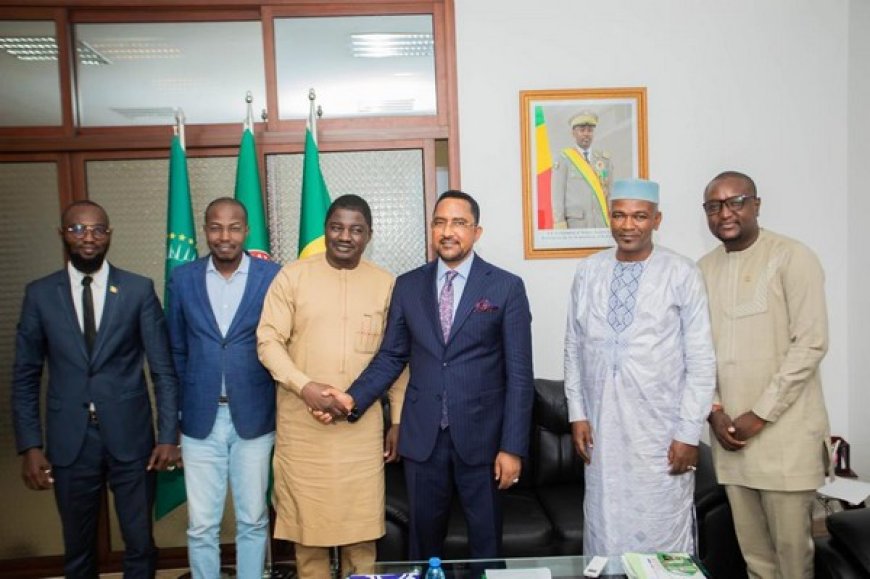 Mossa Ag Attaher, ministre des maliens établis de l'extérieur et de l'intégration africaine : "Je souhaite un excellent mandat au bureau de l'Assep dans la continuité de ses missions et au service du Mali"