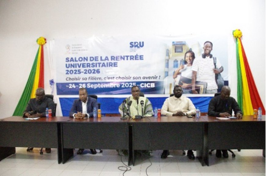 Salon de la rentrée universitaire 2025-2026 :  Un cadre d’échange pour les nouveaux bacheliers