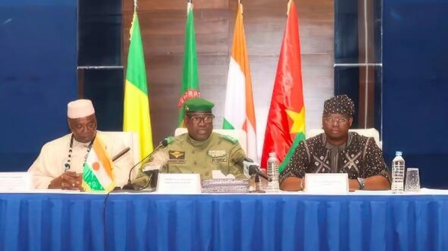 Mali, Burkina, Niger: vers un retrait de la CPI et une justice sahélienne autonome?