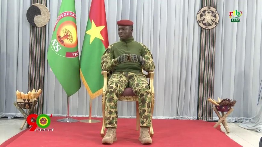 Ibrahim Traoré annonce « l’apparition d’un albinos noir » et promet une fin rapide de la guerre