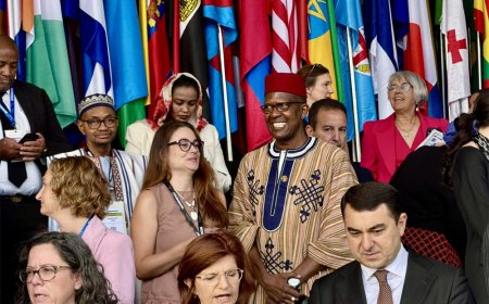 Conférence mondiale de l'UNESCO sur les politiques culturelles et le développement durable à Barcelone : Le Mali était représente  par le ministre Mamou Daffé et sa délégation