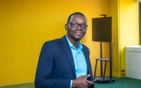 Dr. Mohamed Emile Dembele, Neurologue, CHU P.G « La myasthénie peut être aussi oculaire, congénitale ou néonatale