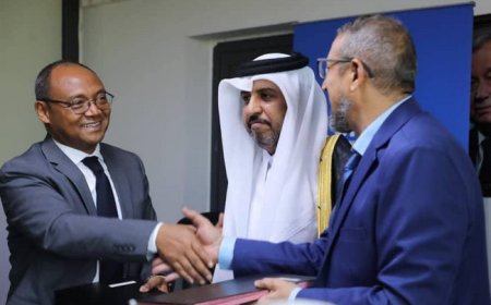 Le chargé d'affaire de l'ambassade du Qatar, Hamad Mouazi Al Chamari, lors de la signature du protocole d'accord entre Qatar Charity et le HCR
