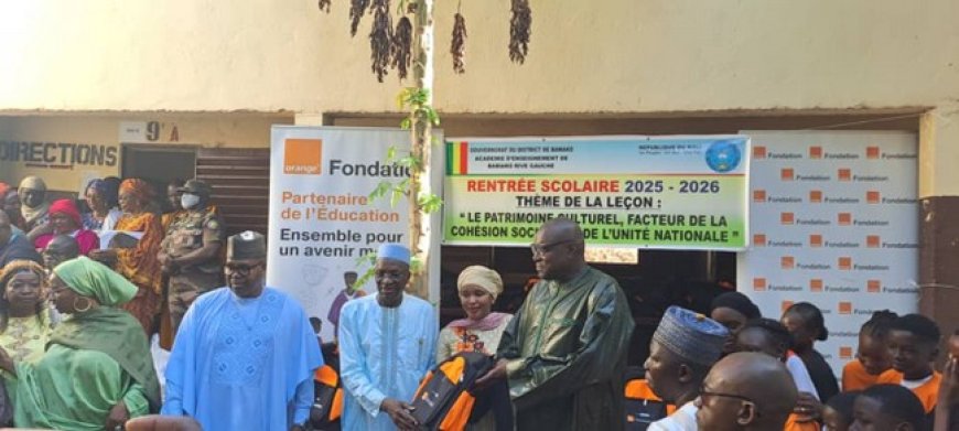 Rentrée Scolaire 2025-2026 : La Fondation Orange Mali Offre des Kits aux Élèves