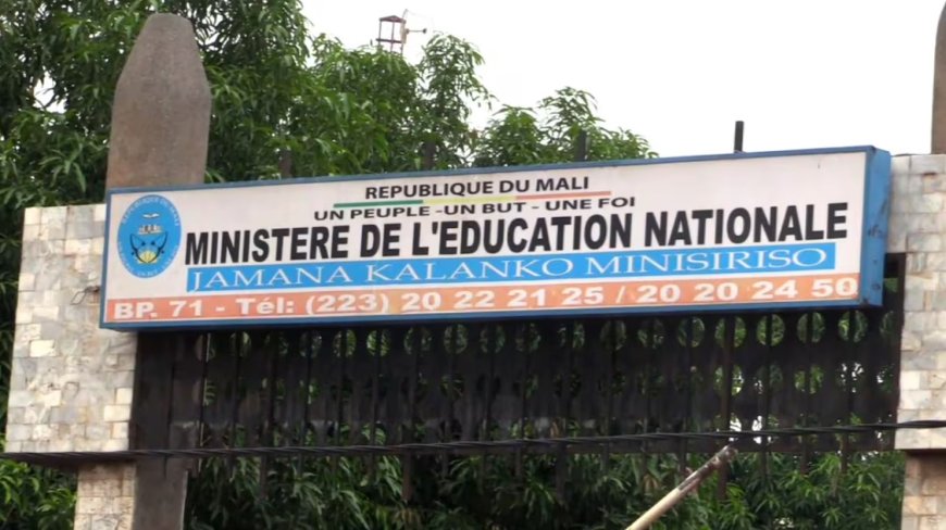 Éducation au Mali : le ministère suspend l’enseignement de la Révolution française dans les classes de 9ᵉ année