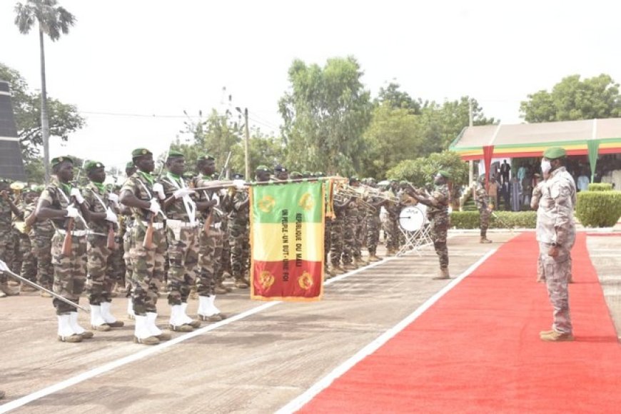 Le Général Assimi Goïta, présidant la cérémonie de sortie de la 6e cohorte du SNJ :  « Ces 1 539 recrues renforceront la réserve stratégique »